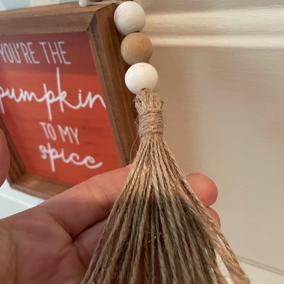 Fall//Halloween wall/decor-Wendy Bellissimo “You’re the Pumpkin to my Spice”-NWT - Picture 2 of 9